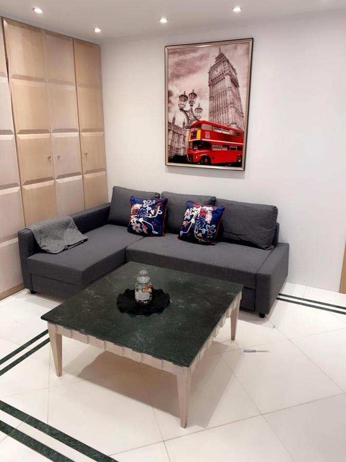 Larnaca Room, 50M To The Finikoudes Beach المظهر الخارجي الصورة